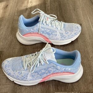NIKE SuperRep Go 3 Flyknit Next Nature. NEW! NEVER BEEN WORN. Size 9 Women’s